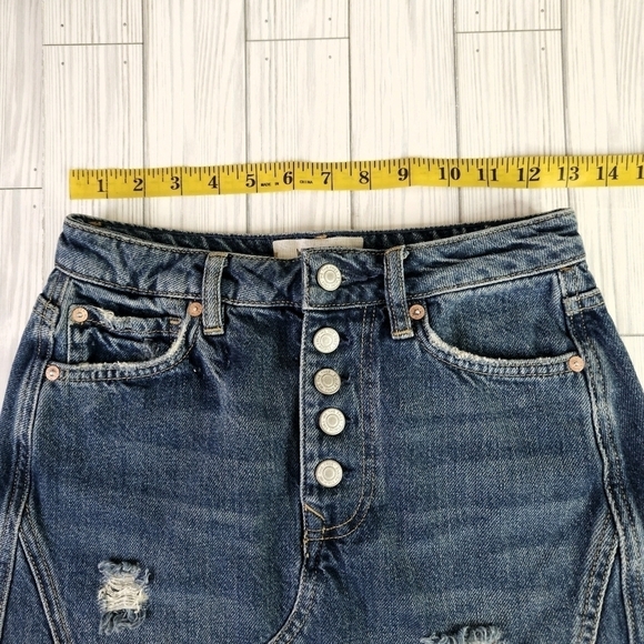 Free People We the Free Destroyed Denim Mini Skirt in Harvey Blue Size 25 - Picture 7 of 12